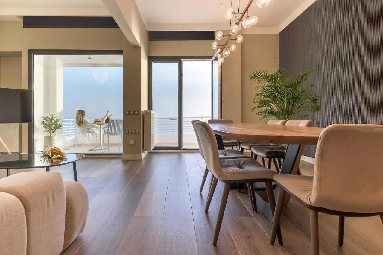 Apartment Iconic Salonica Suite Seafront