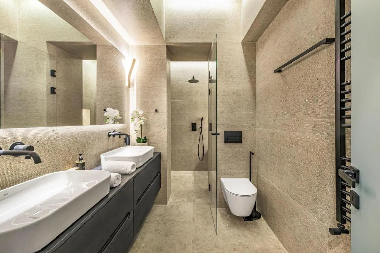 Apartment Iconic Salonica Suite Seafront